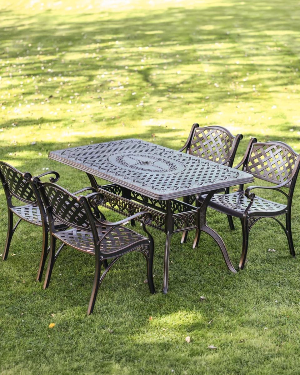 The "Hestercombe" 4-Seater Garden Dining Set - Antique Copper 
