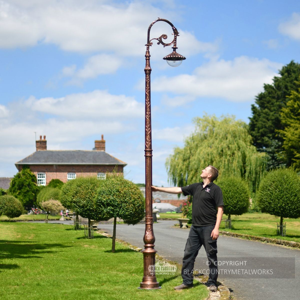 Antique Copper Finish Ornate Victorian Cast Iron Lamp Post 3m Scale Shot