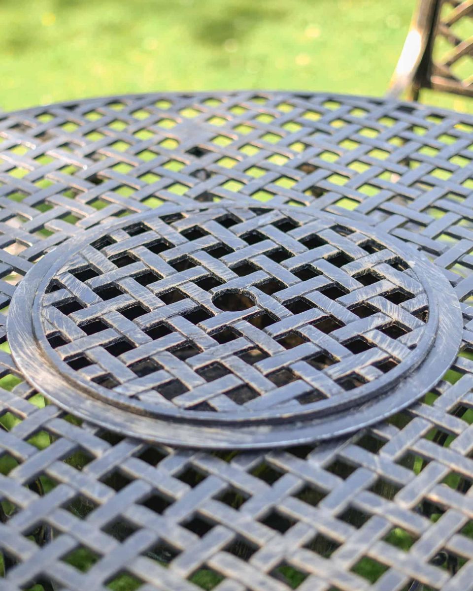 Close-Up of Circular Table with Grill Close-Up of Circular Table with Grill