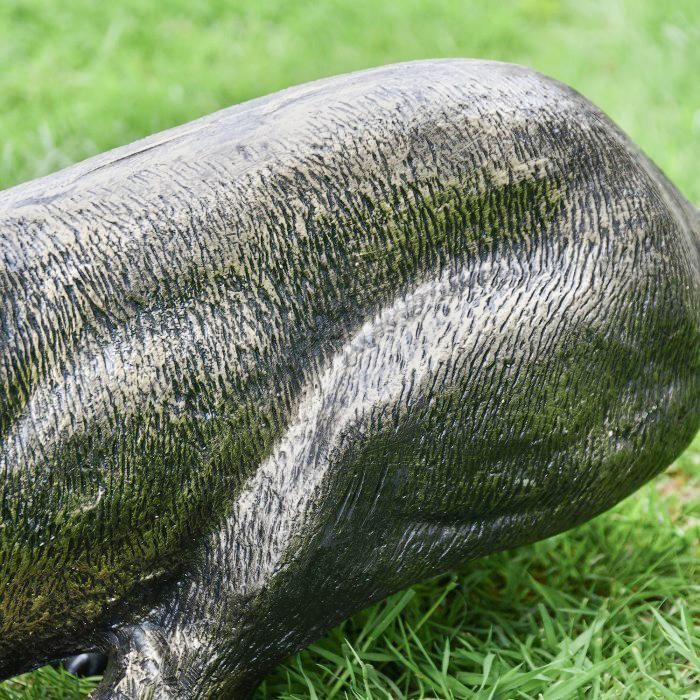 Close-up of the Antique Gold Finish 