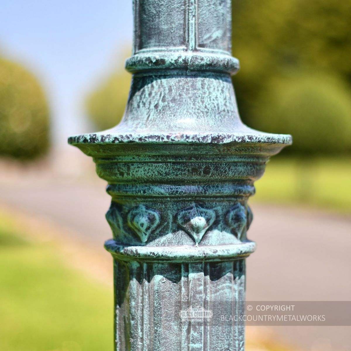 Antique Green Polyurethane Coated Cast Iron Lamp Post