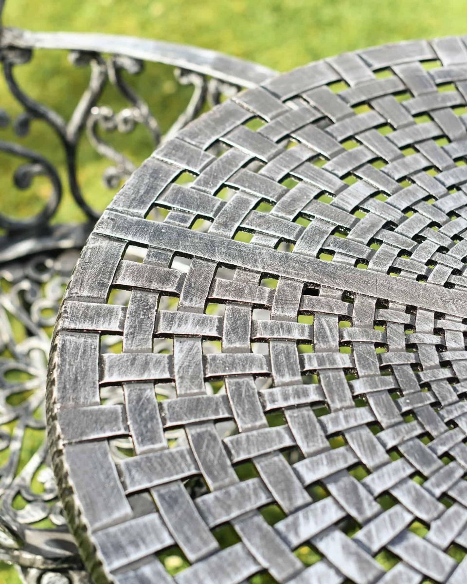 Close-Up of Round Table Pattern