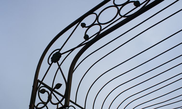 "La Louvre" Garden Gazebo Archway