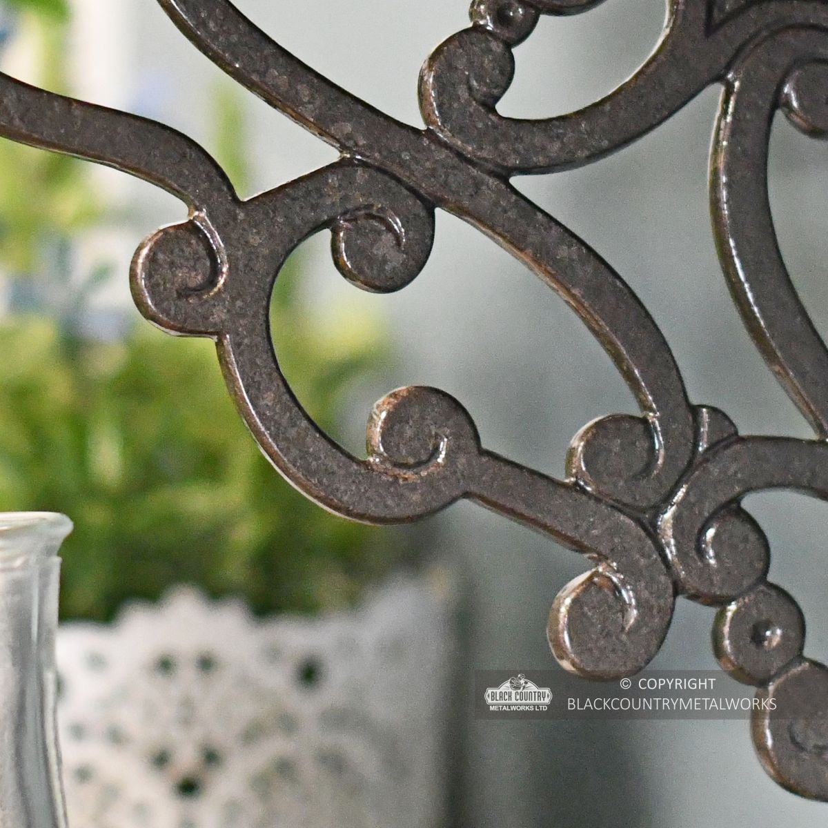 Detailed image of art Nouveau shelf bracket Detailed image of art Nouveau shelf bracket