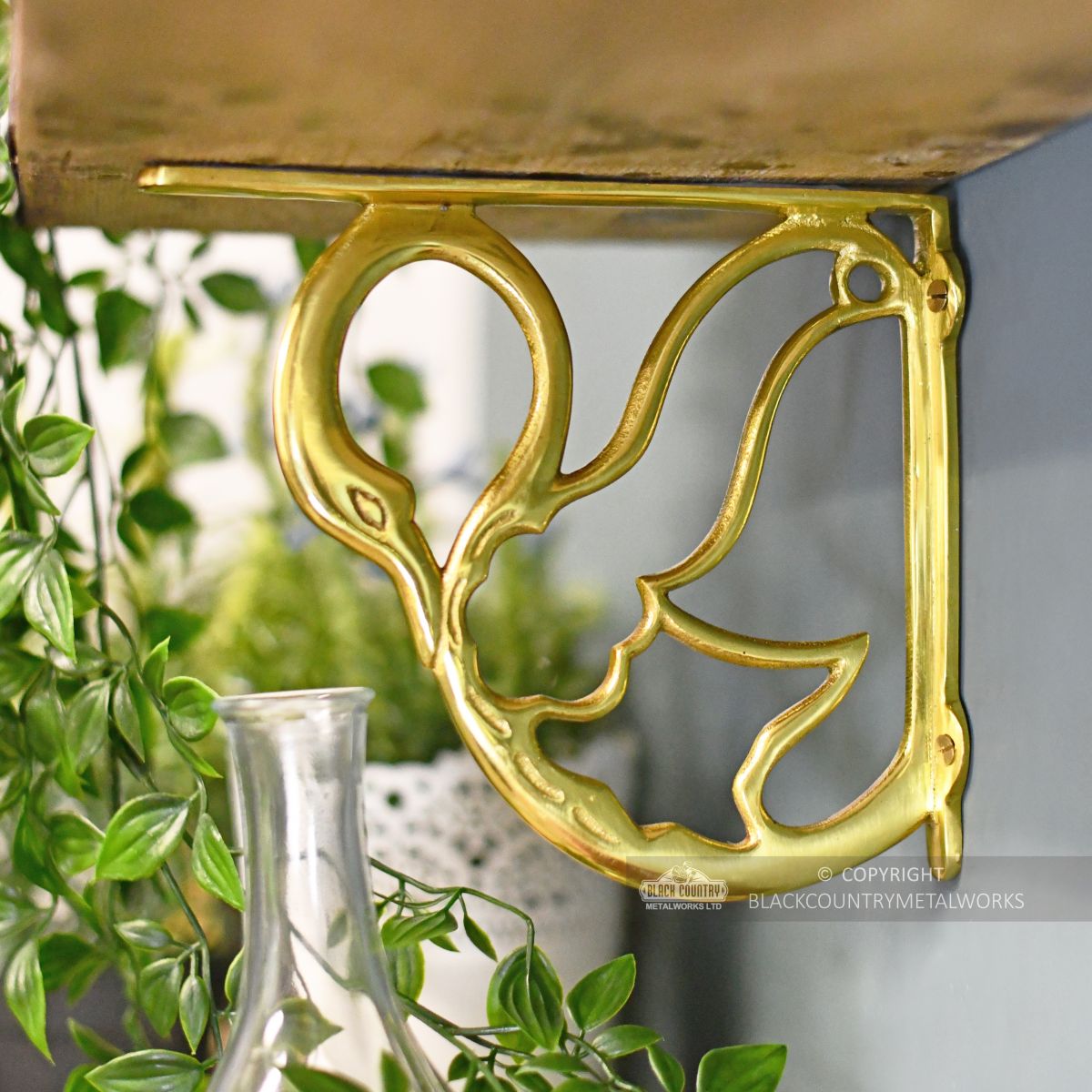 Household Hardware Swan design brass shelf bracket