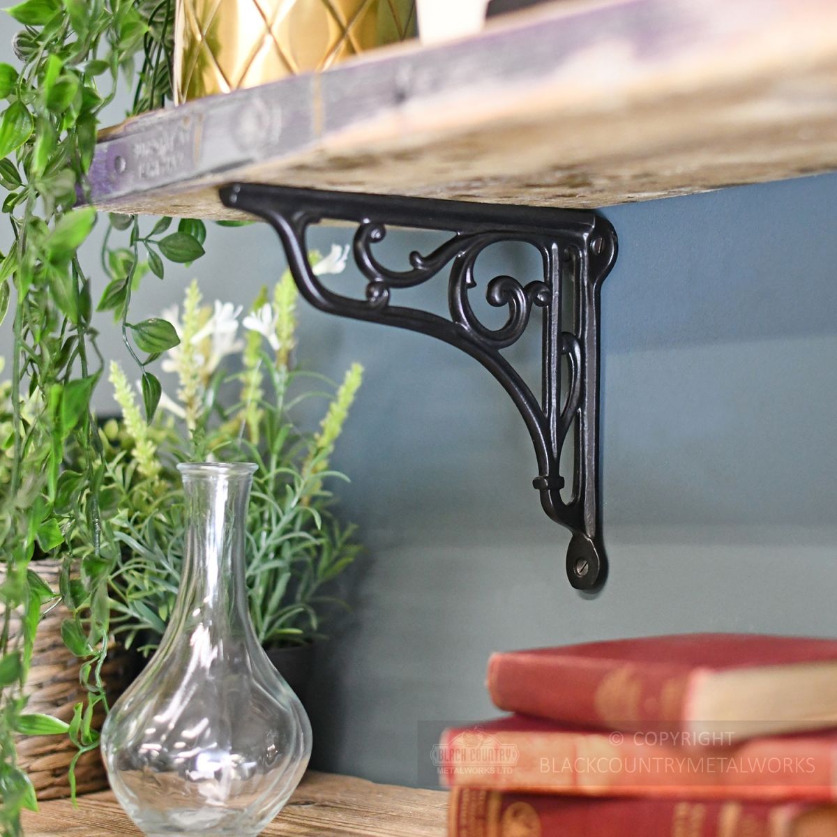 Black traditional hand crafted shelf bracket
