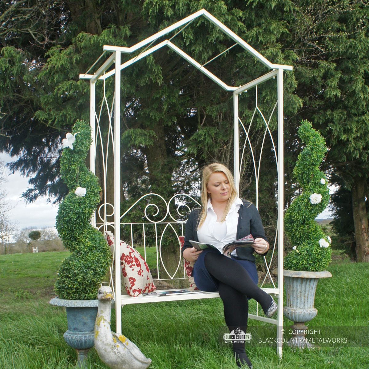 2 Seater cottage garden rose arch and arbour seat