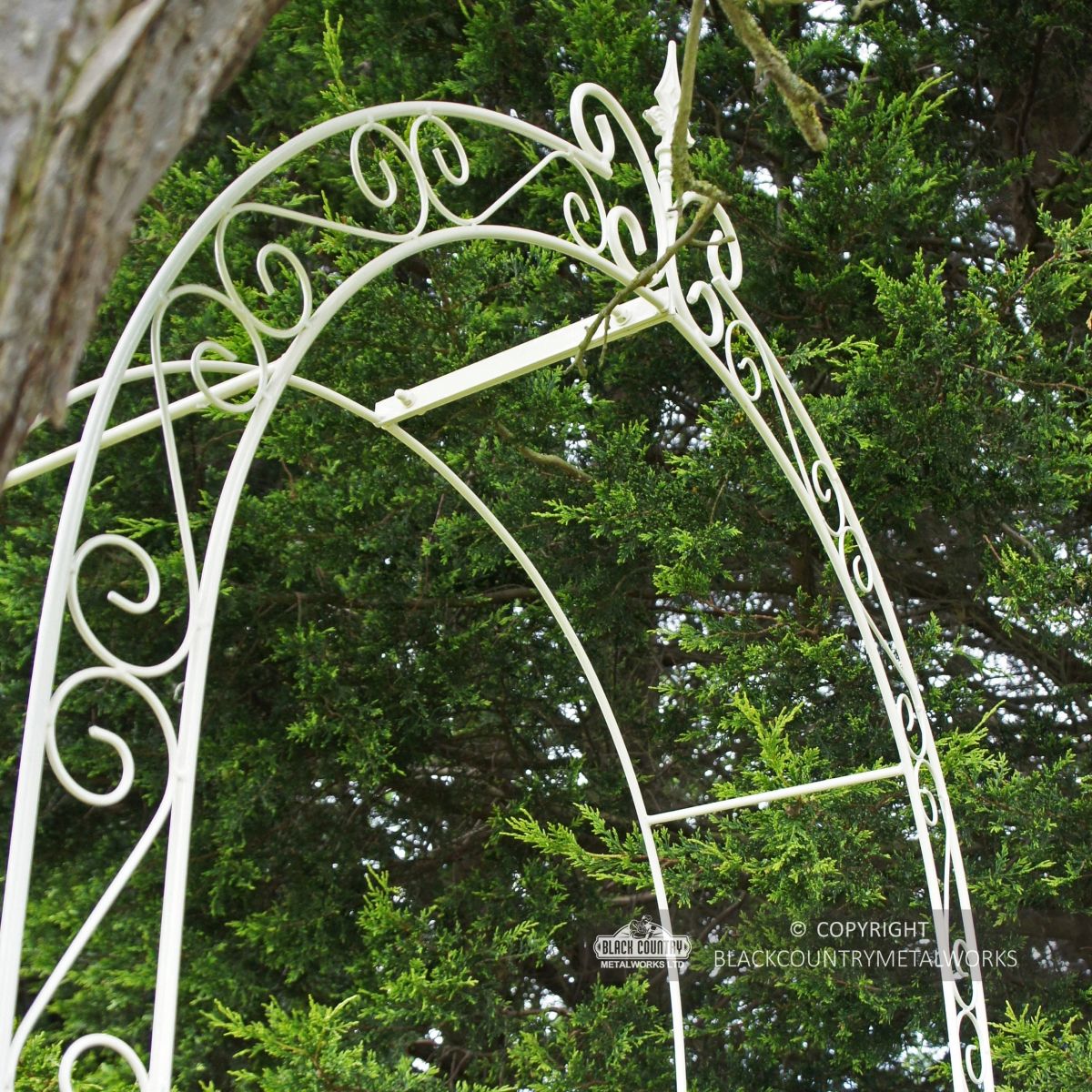 Pathway arch finished in cream perfect for roses Pathway arch finished in cream perfect for roses