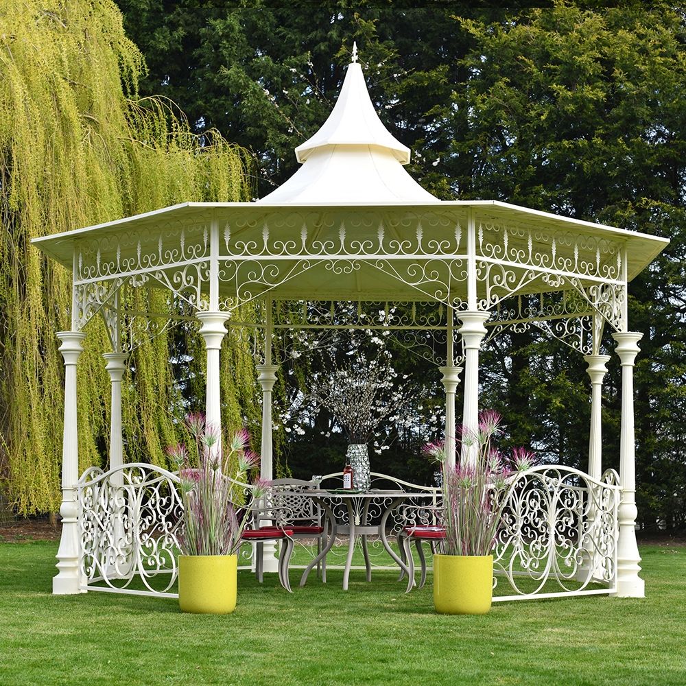 Deluxe "Lady Leticia" Bandstand - 6m