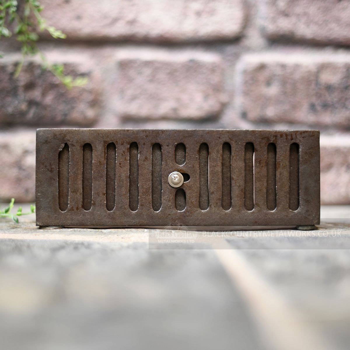 Adjustable vent - open or closed 