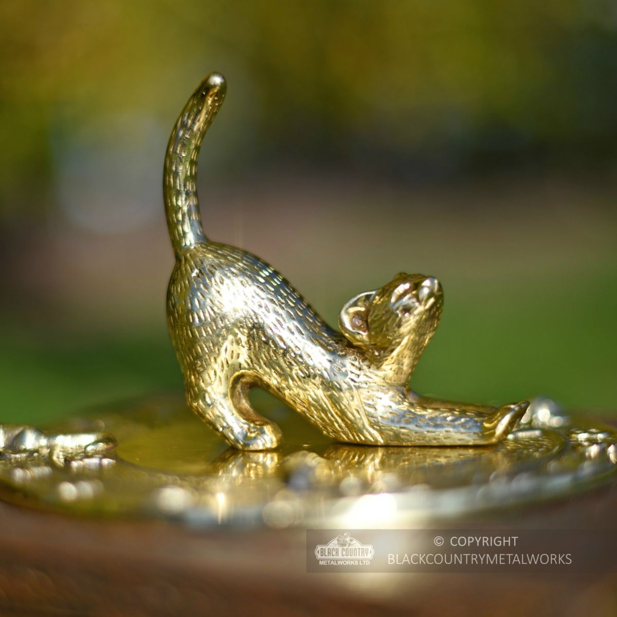 Beautiful polished brass cat Gnomon Beautiful polished brass cat Gnomon