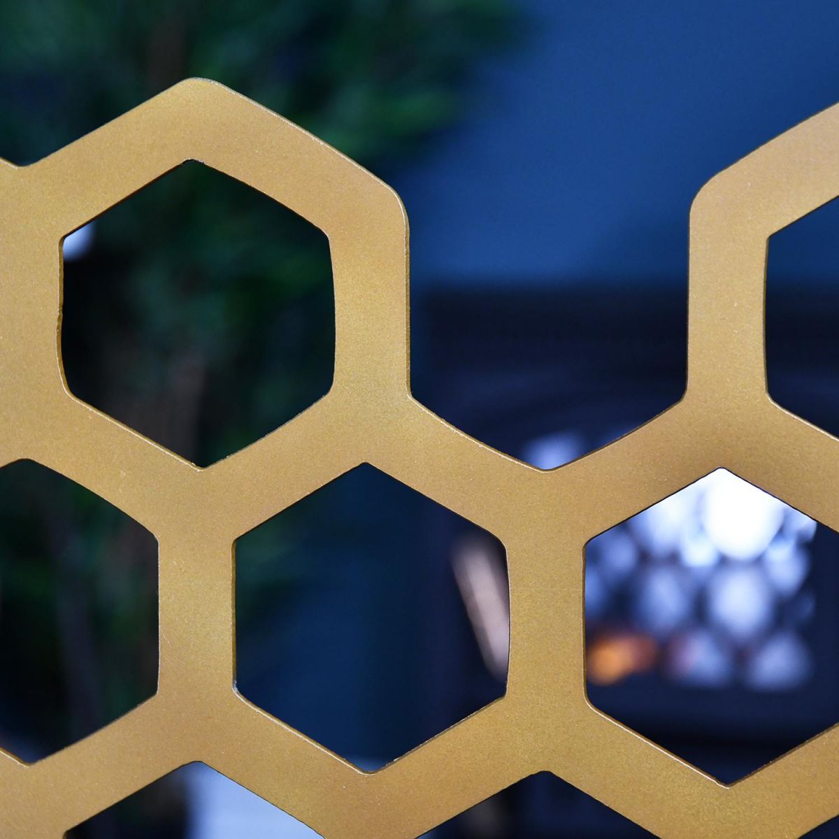 Close-up of the Gold Finish on the Bee Fireguard