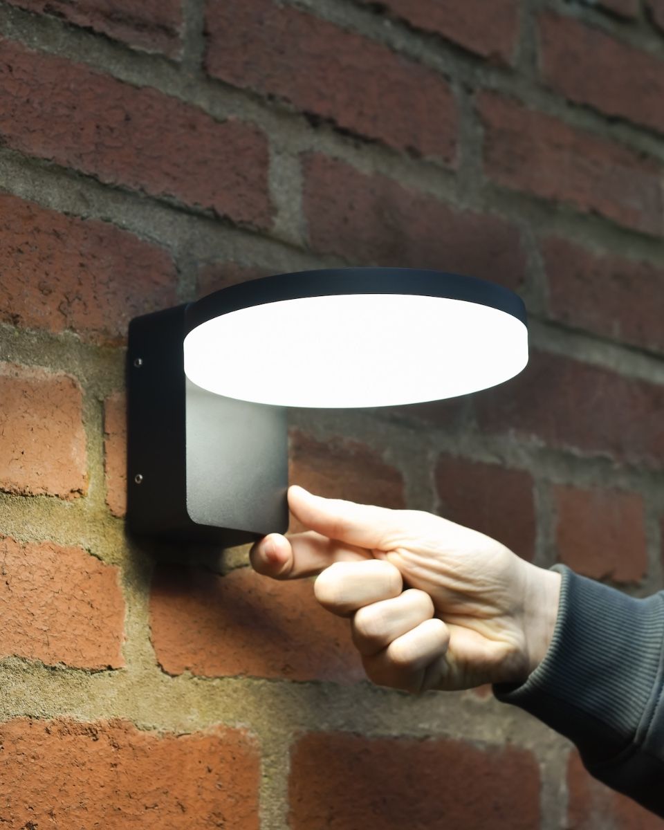 Belgrave Garden wall Down Light to scale