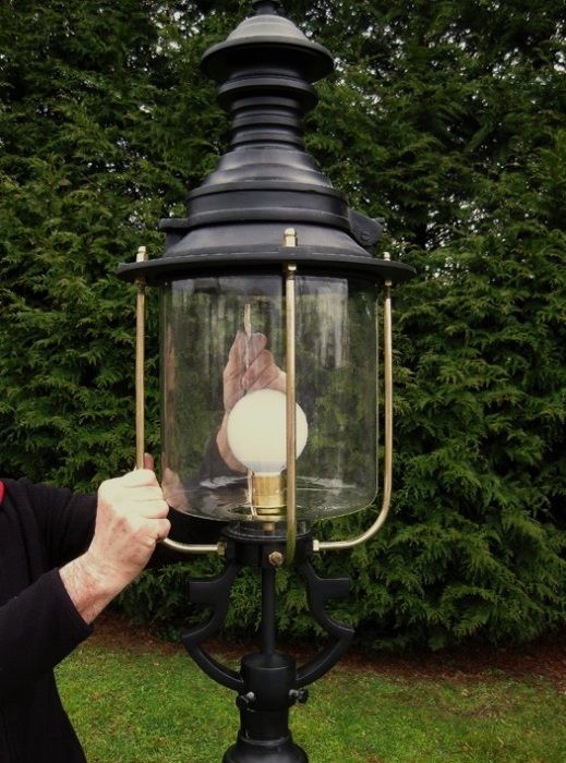 Medium Belgravia Lantern