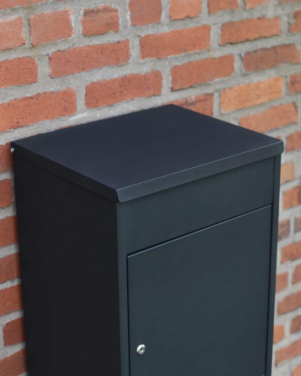 Bexley wall-mounted parcel box in Black Top close up
