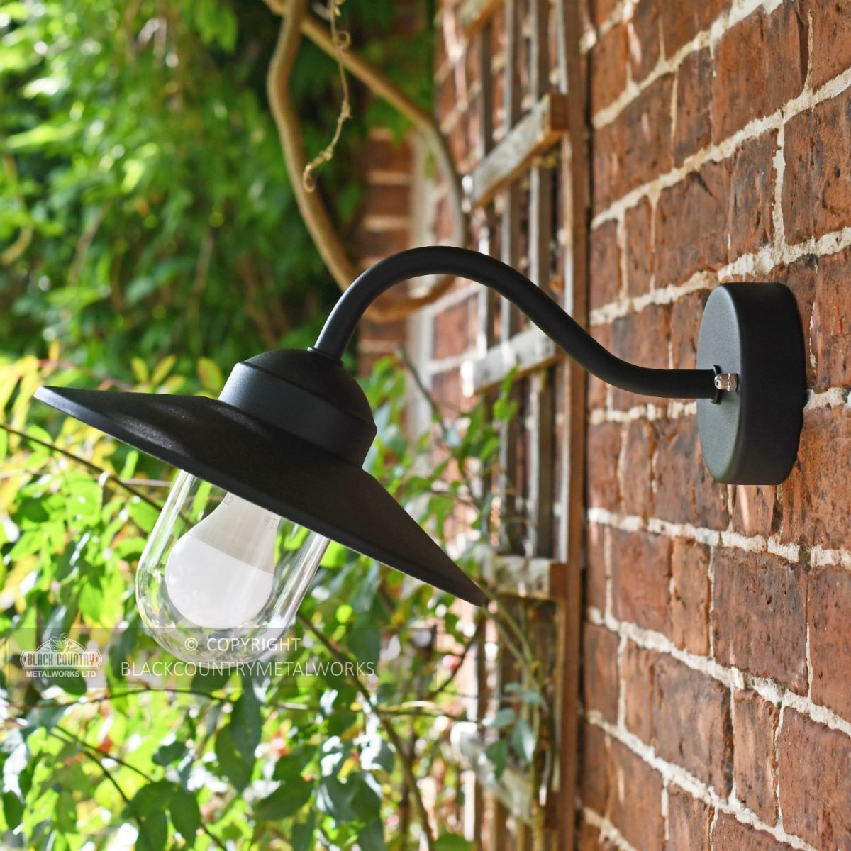 Black Barn Yard Outdoor Wall Light