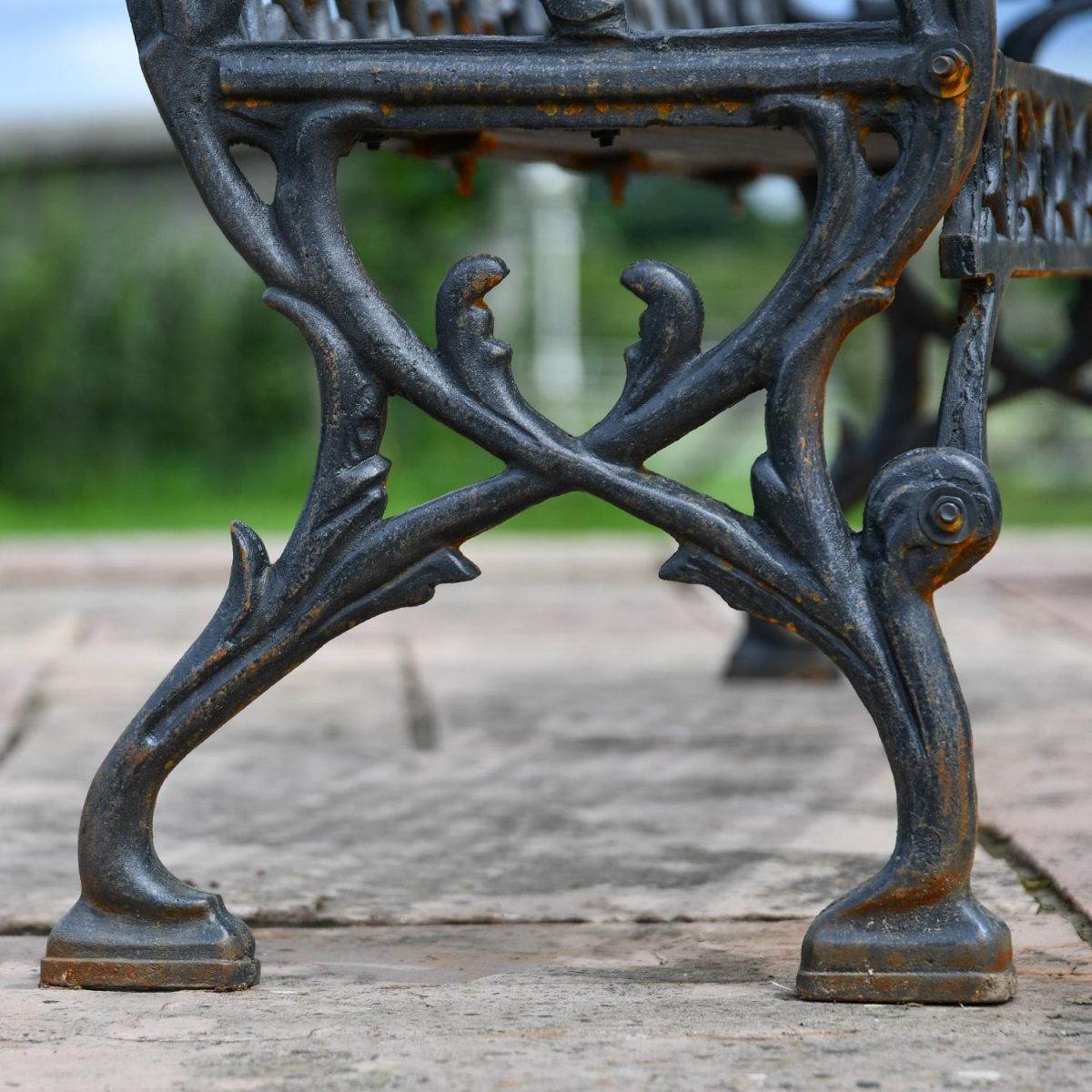 Close up of Cast Iron decorative legs on "Quatrefoil" Garden Bench  Close up of Cast Iron decorative legs on "Quatrefoil" Garden Bench