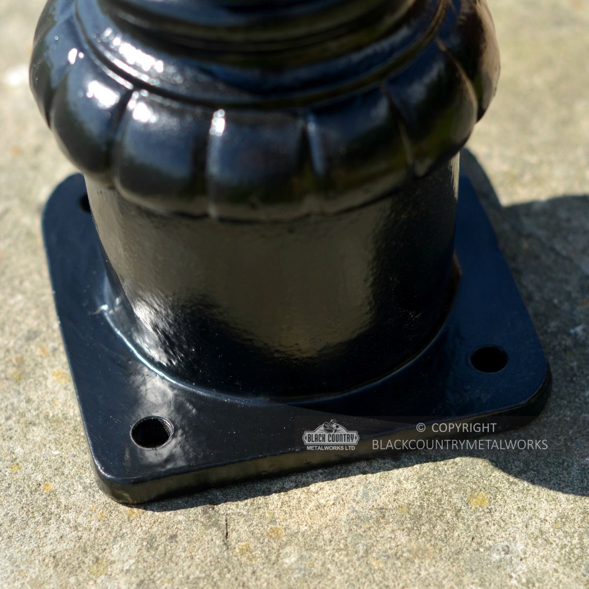 Black Cast Iron Pillar Post Baseplate