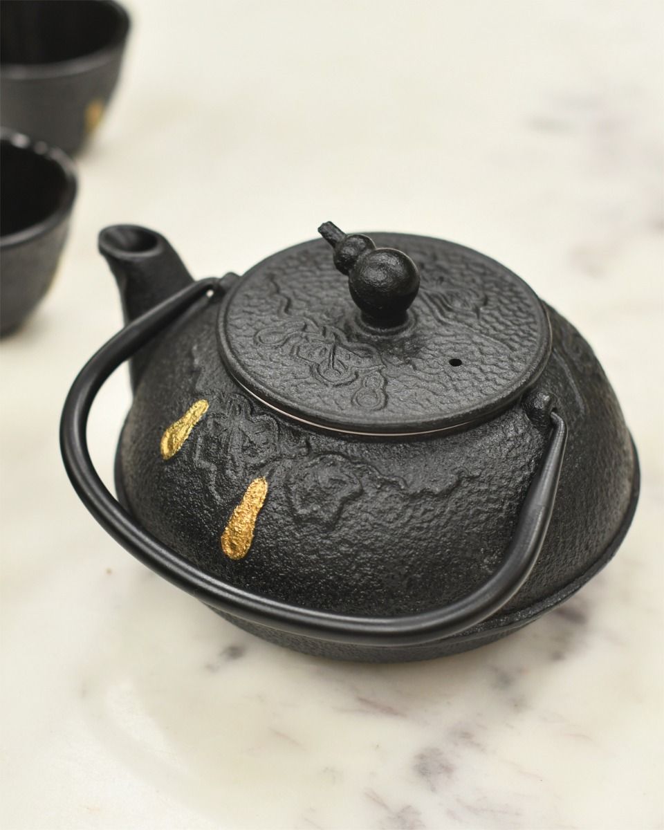Black and Gold Oriental Teapot