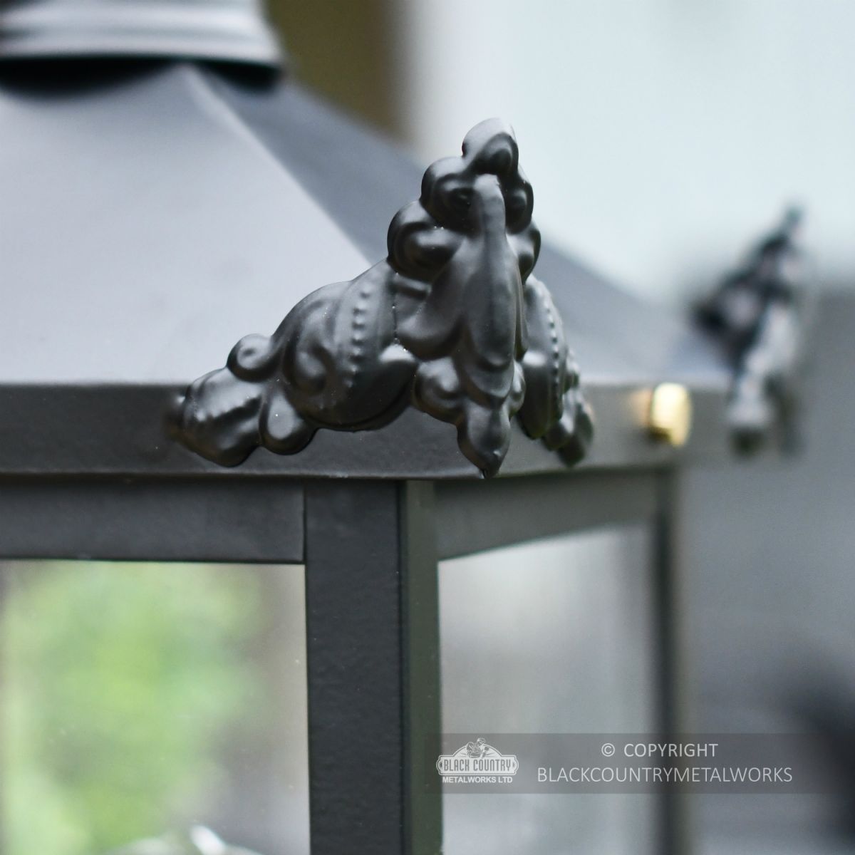 Black Contemporary Victorian Pillar Light Decorative Finial