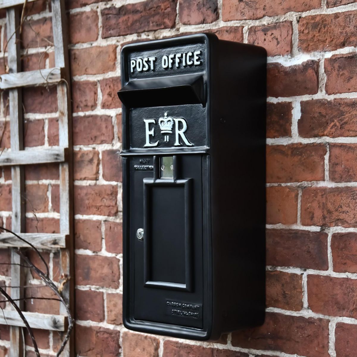 Black ER Elizabeth Regina Post Box