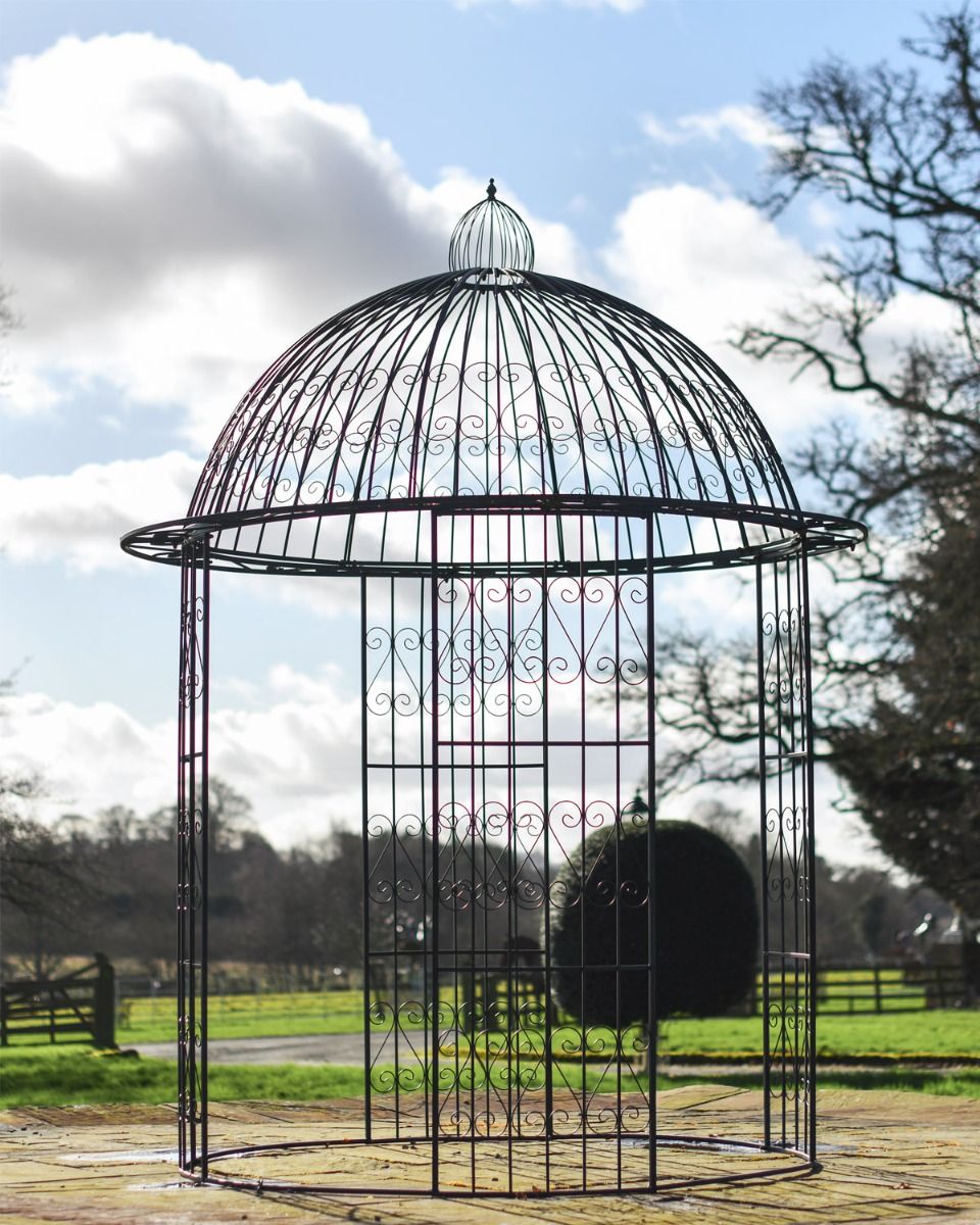 Black Gazebo In situ 