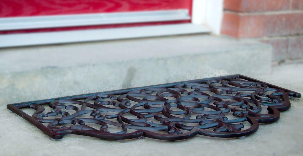 "Hammer Hill" Black Cast Iron Door Mat With Arched Edge