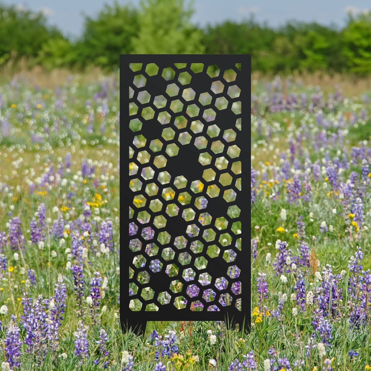 In situ photo of Black Honeycomb Garden Screen