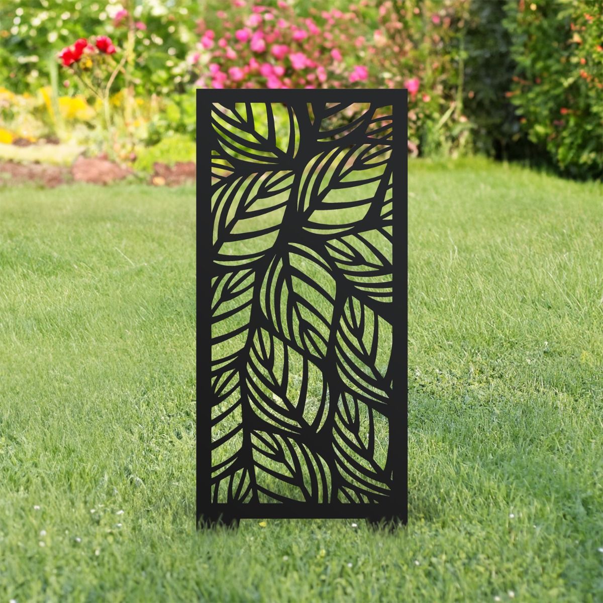Black Leaf Pattern Garden Screen  Black Leaf Pattern Garden Screen