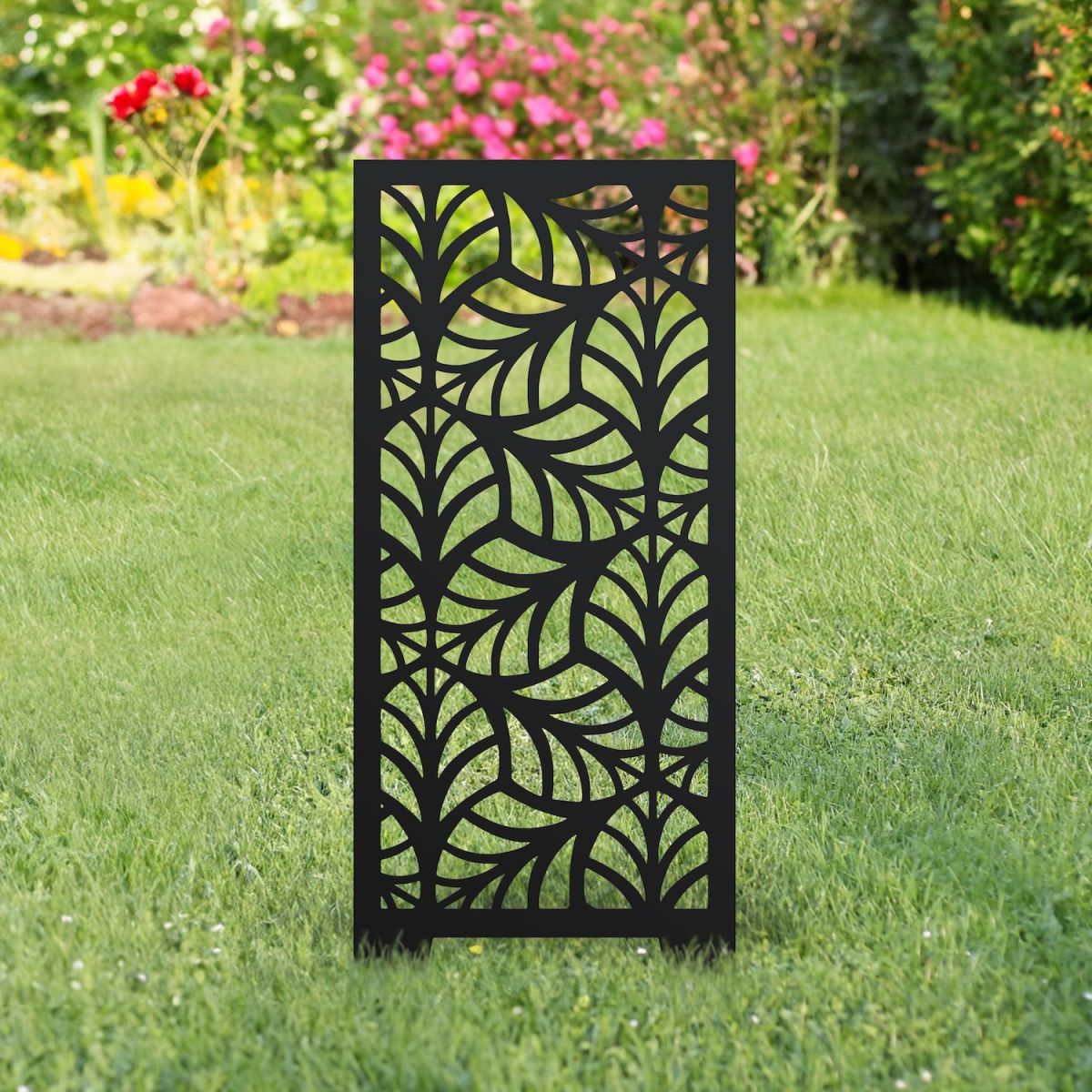 Black Abstract Leaf Garden Screen