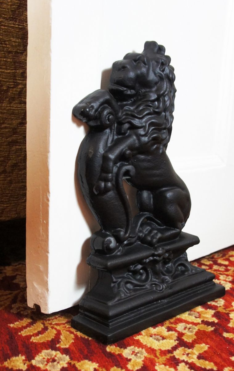 Lion “Royal Croft” Door Stop 