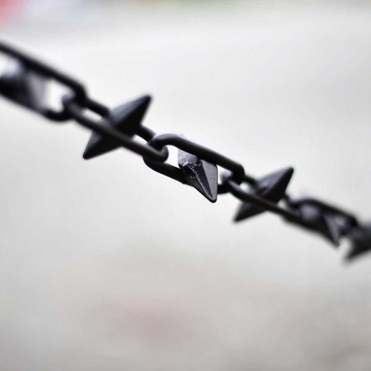 Black Steel Spiked Chains with Spikes on Every Link 