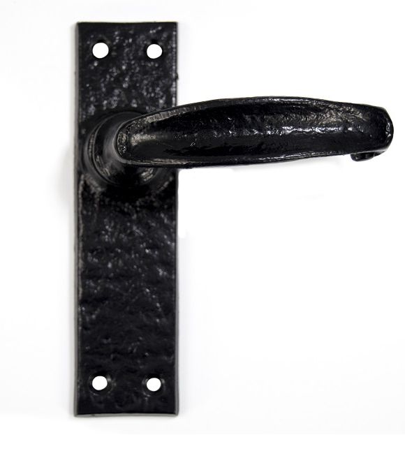 "Acerno" Traditional Iron Lever Handle