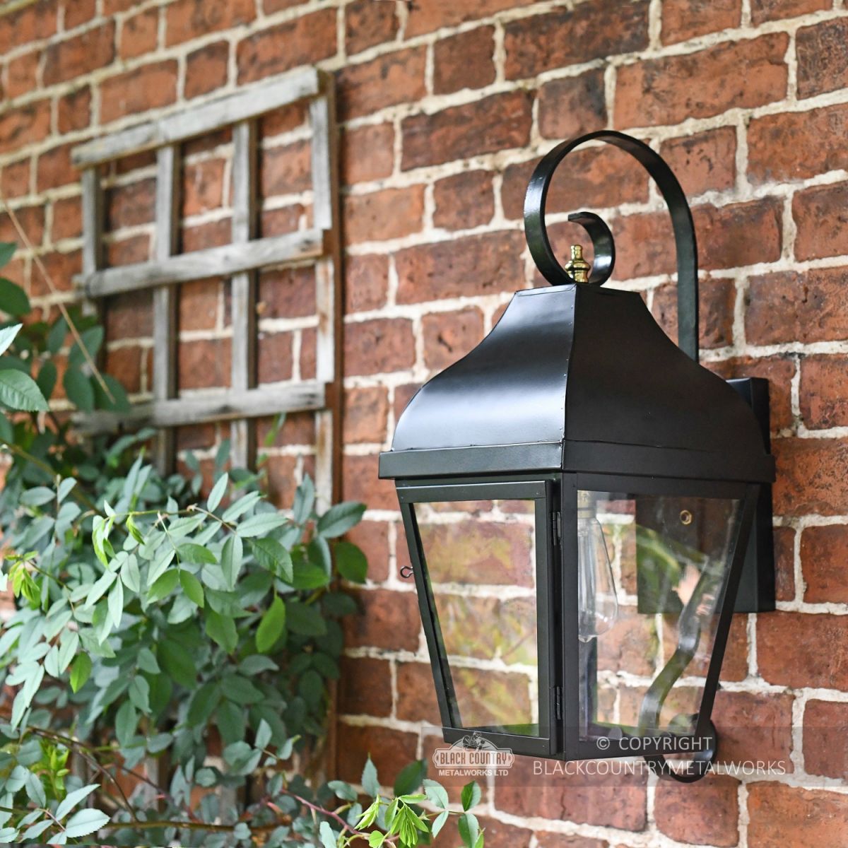 Black Traditional Wall Lantern