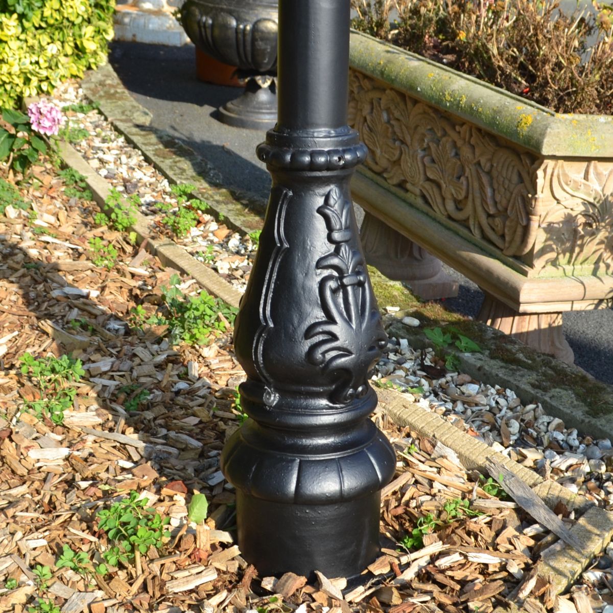 Detailed image of cast iron lamp post base