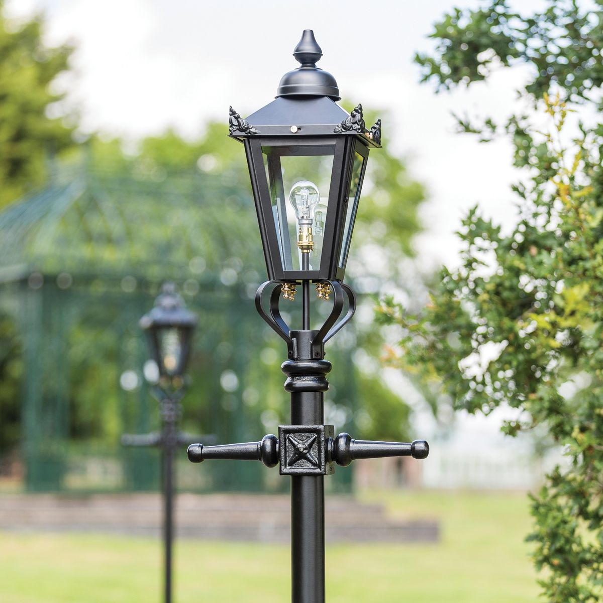 Victorian Lamp Post - Black 2.3m