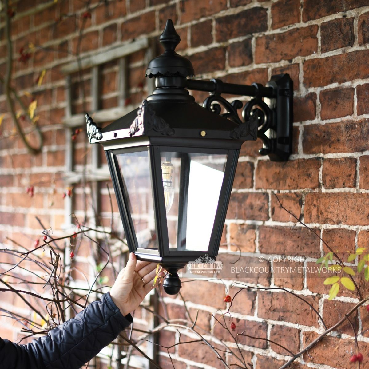 Black Victorian Lantern To Scale