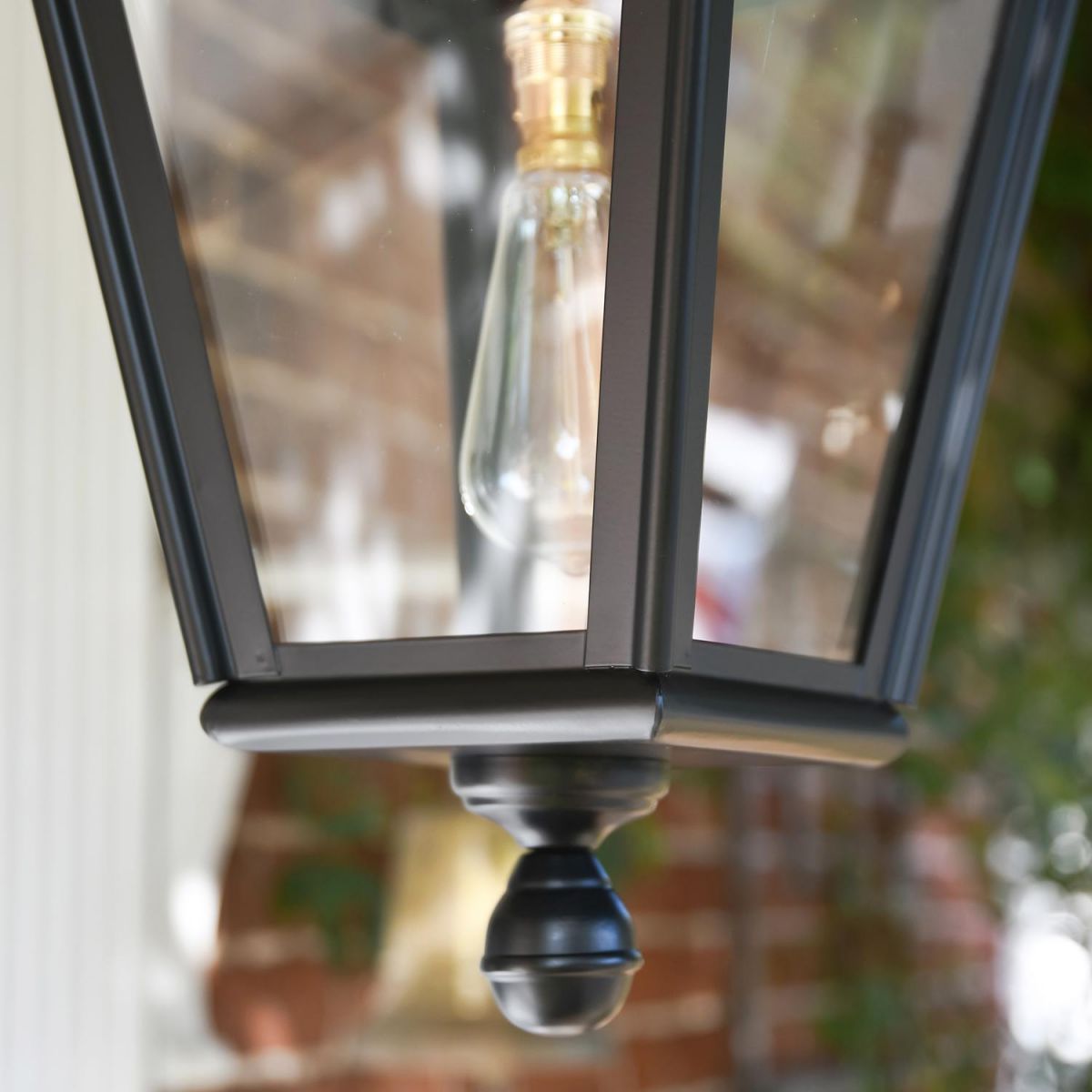 Close-up of the Bulb Holder in the Black Victorian Outdoor hanging Lantern