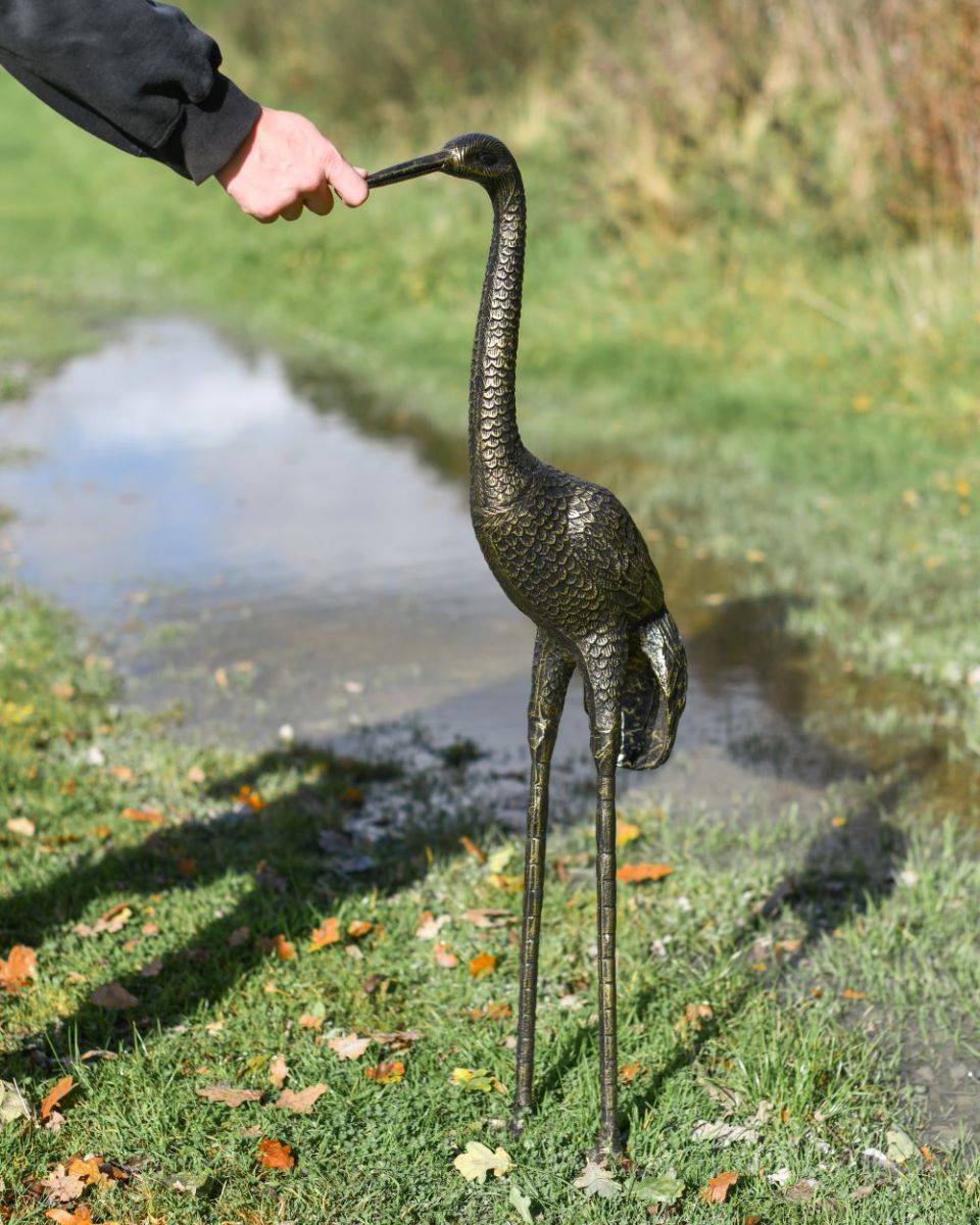 Scale image of crane standing up