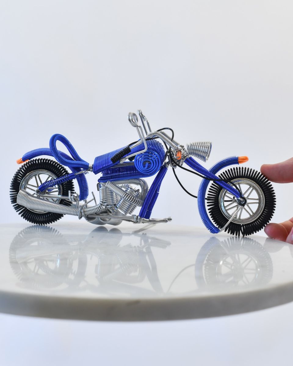 Scale image of recycled metal art sculpture Scale image of recycled metal art sculpture