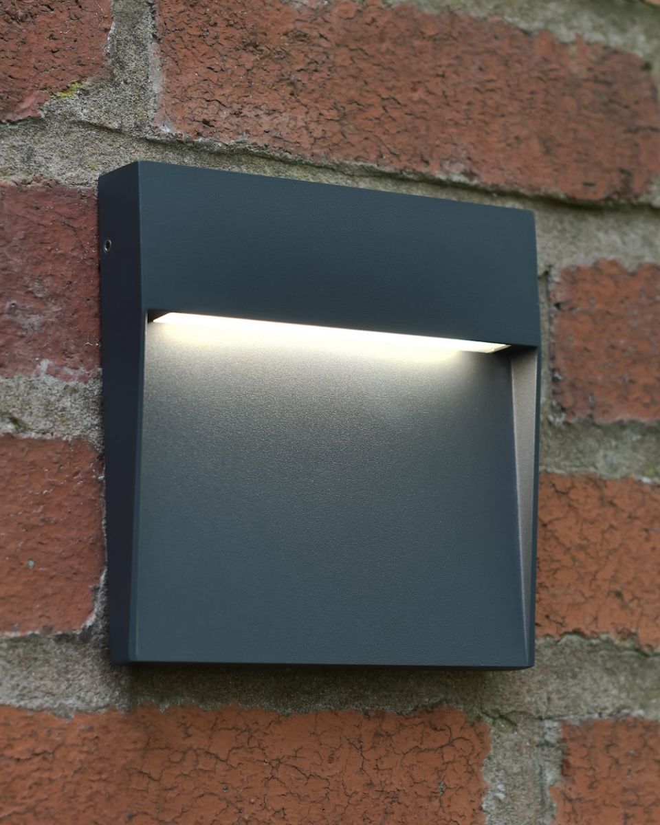 "Brantwood" Modern Garden Wall Light "Brantwood" Modern Garden Wall Light