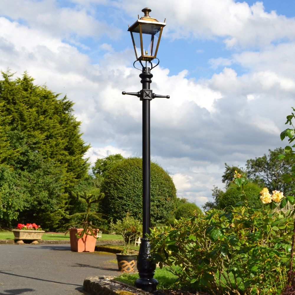 Antique Brass Dorchester Lamp Post & Lantern Set 3.25m