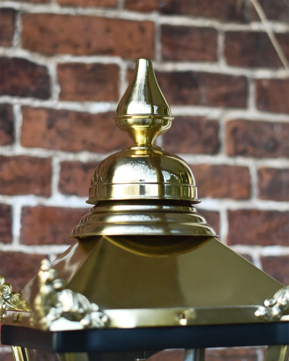 Close up Of Lantern Top 