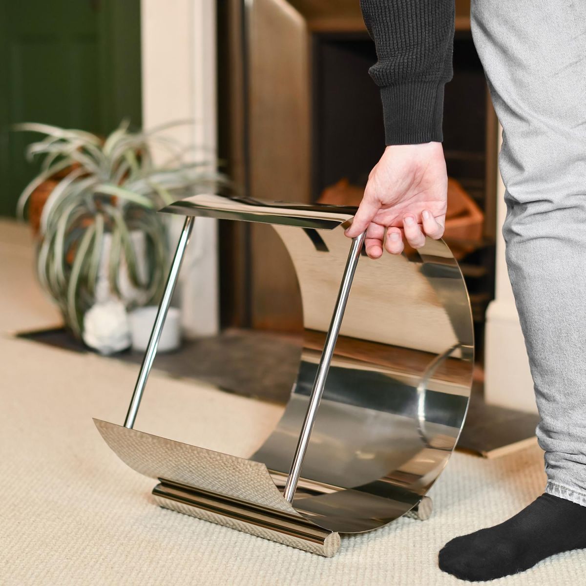 Bright Chrome Moon Log Holder to Scale