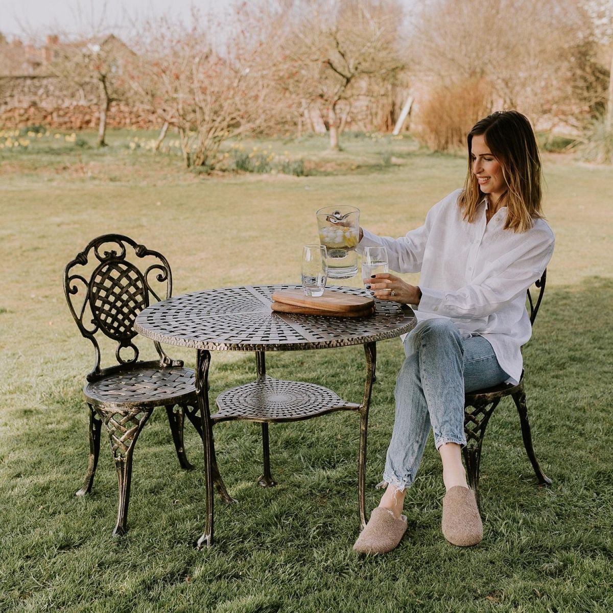 "Wentworth" Dining Set to Scale