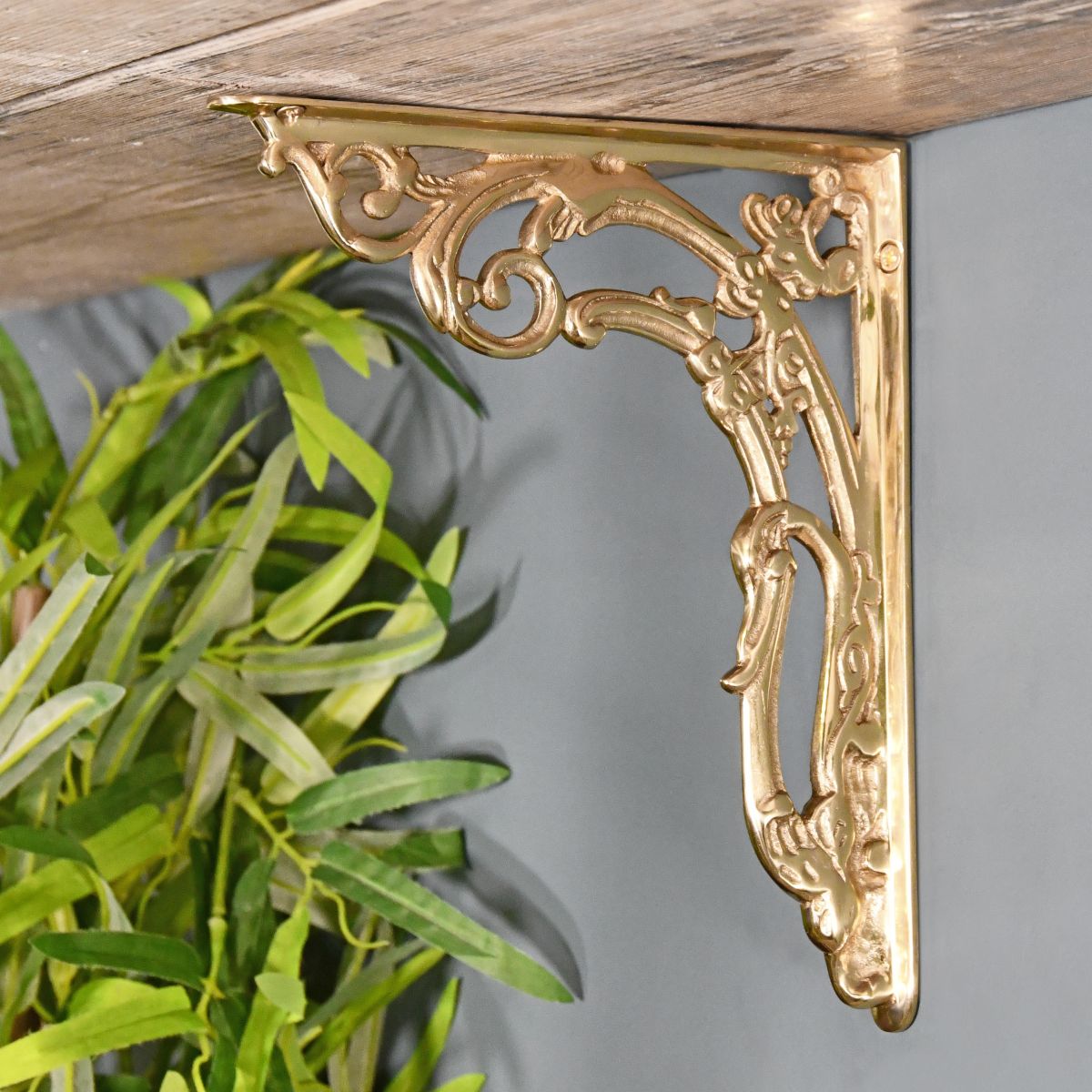 Ornate “Victorian Amalina” Scroll Bracket in a Polished Brass Finish