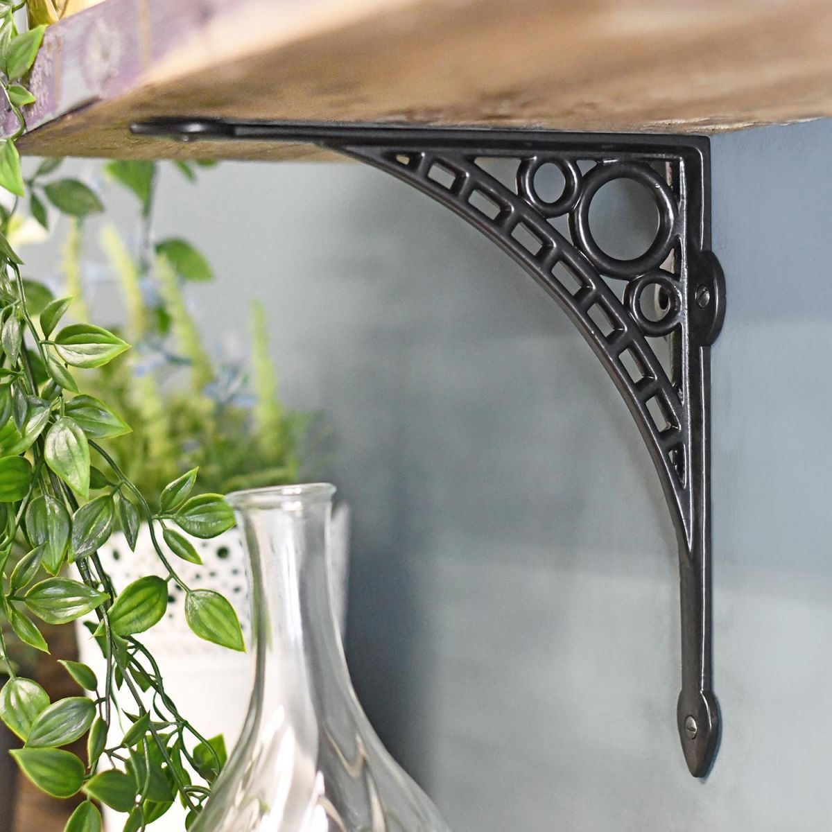 Black Ironbridge Shelf Bracket