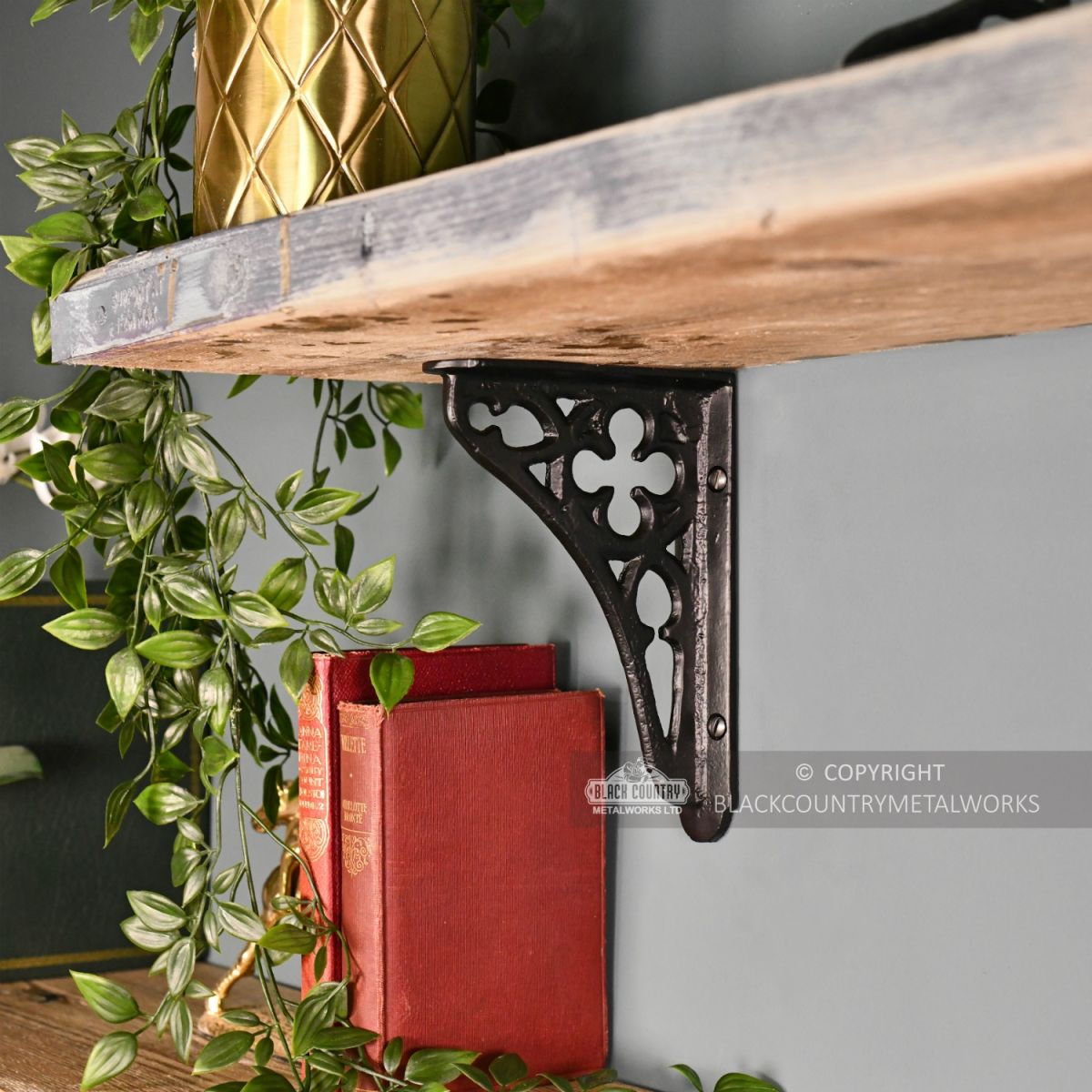 Black Cast Iron Coalbrookdale Shelf Bracket 18 x 13cm Black Cast Iron Coalbrookdale Shelf Bracket 18 x 13cm