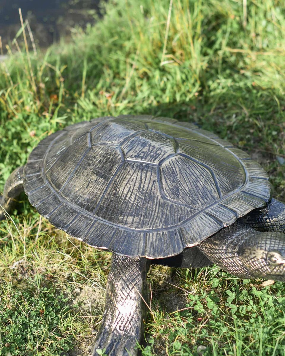 Close-Up of Antique Gold Finish