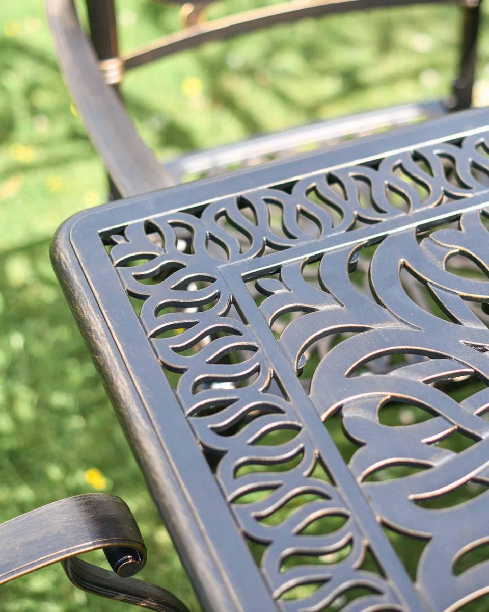 Close-Up of Cast Aluminium Frame & Antique Bronze Finish